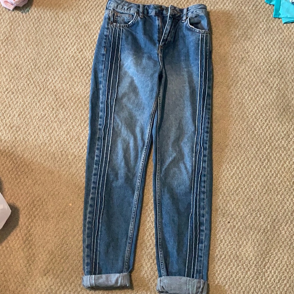 Urban outfitters BDG mom jeans waist 25